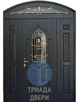 арочная дверь для дома с мдф и ковкой