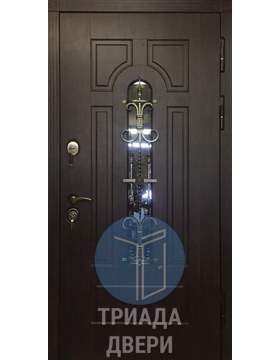 трехконтурная металлическая дверь в дом